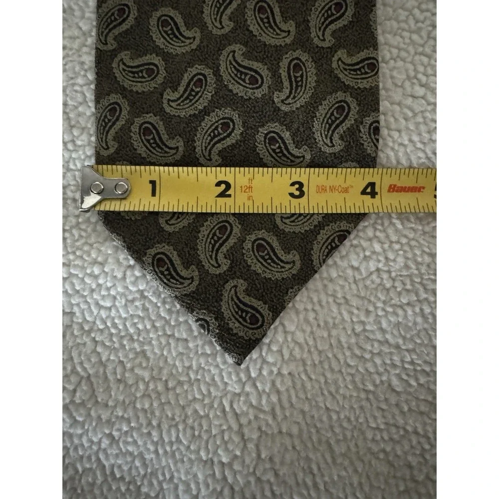 Giorgio Armani Cravatte Silk Tie Brown Paisley Italy‎ Classic Designer Necktie